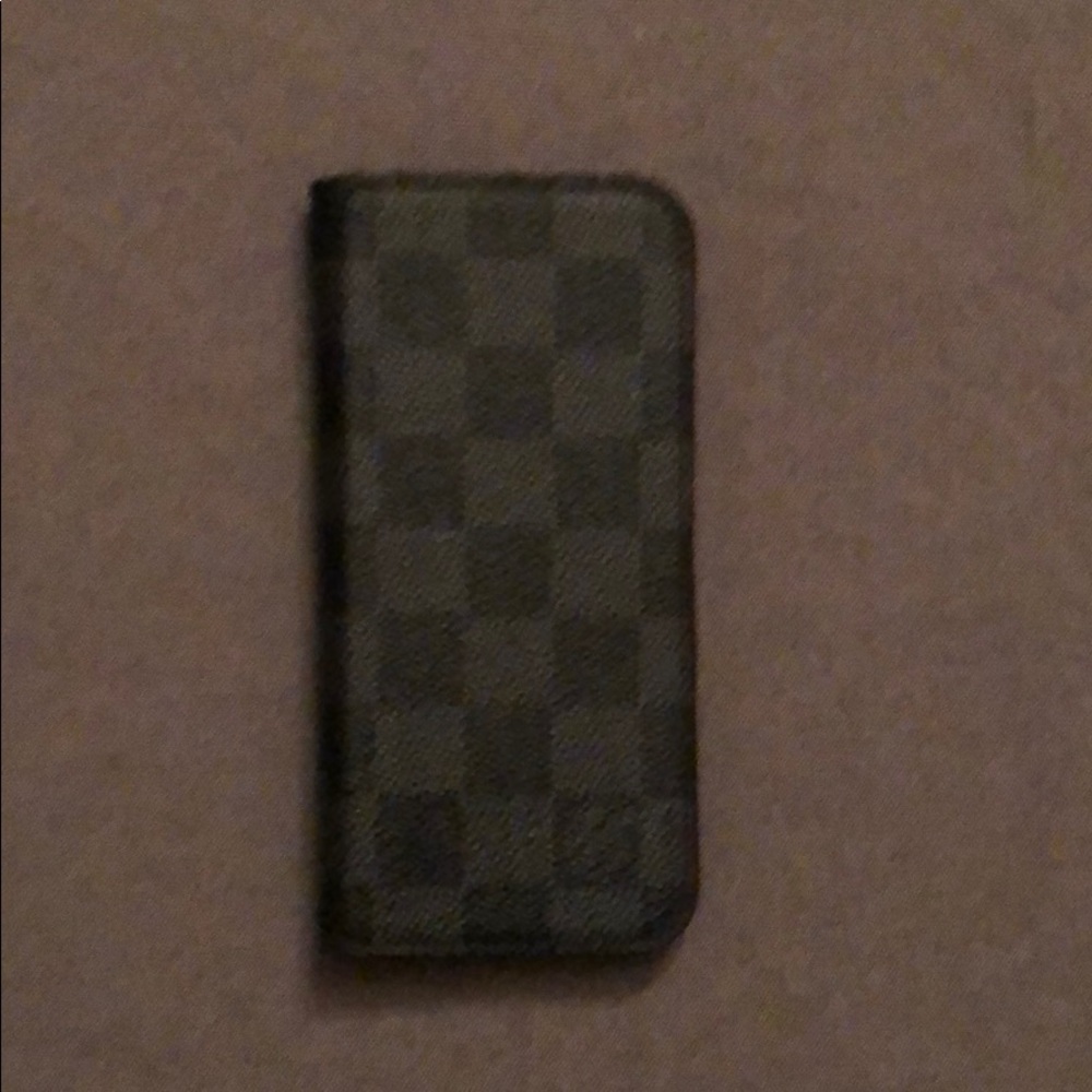 Louis Vuitton folio iPhone 7&8 Damier case
